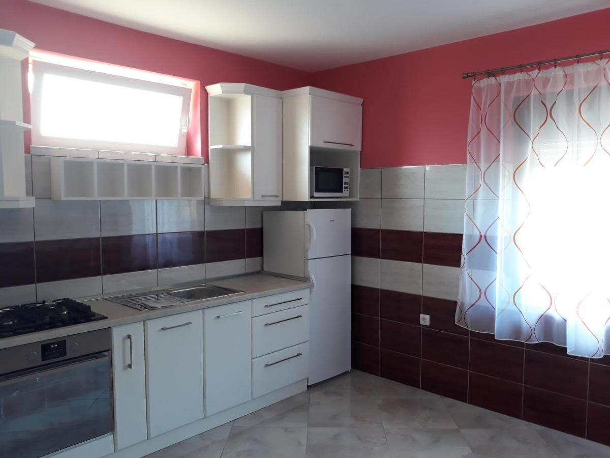 Andi Apartman Pacir Bagian luar foto