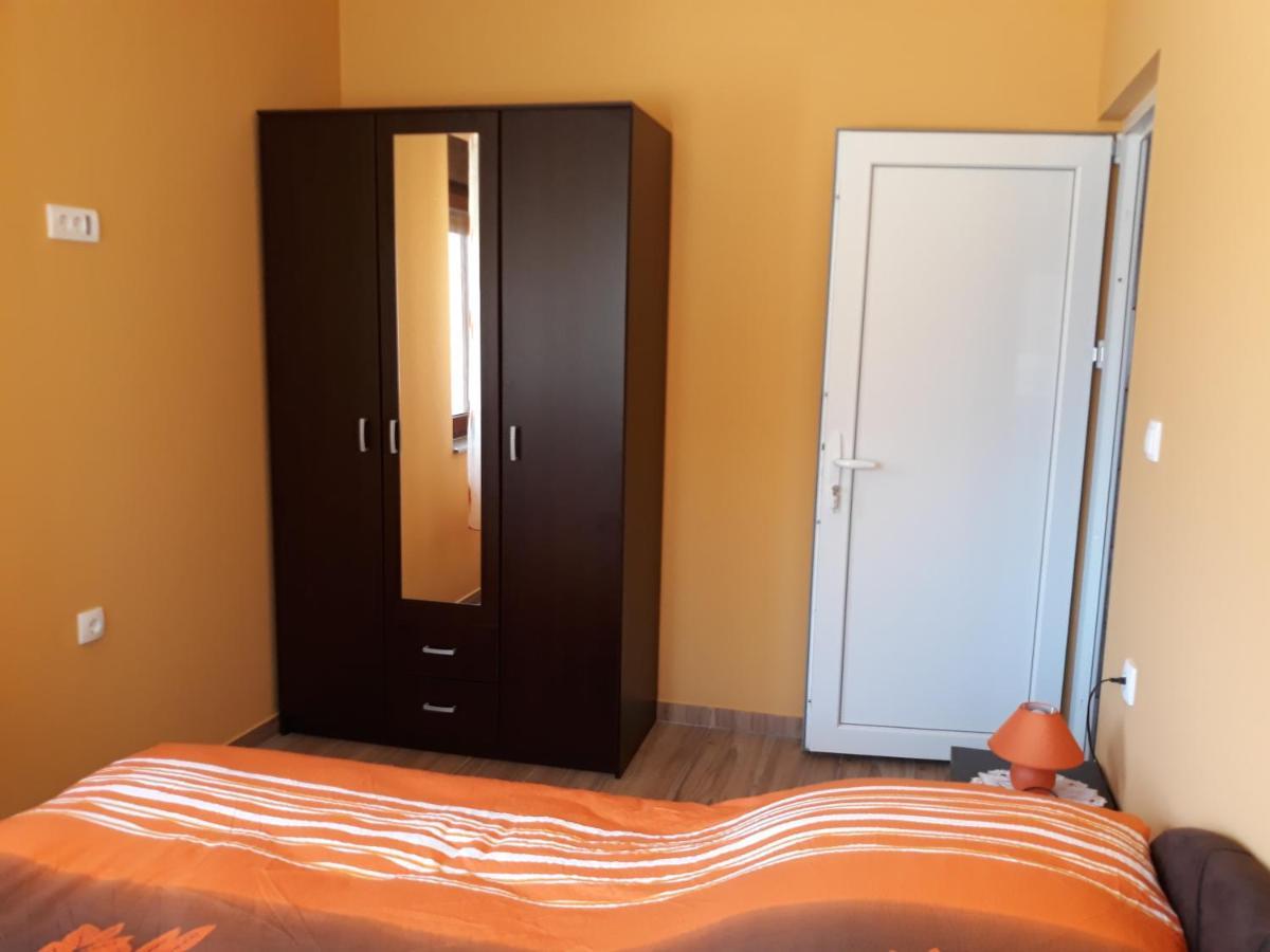 Andi Apartman Pacir Bagian luar foto