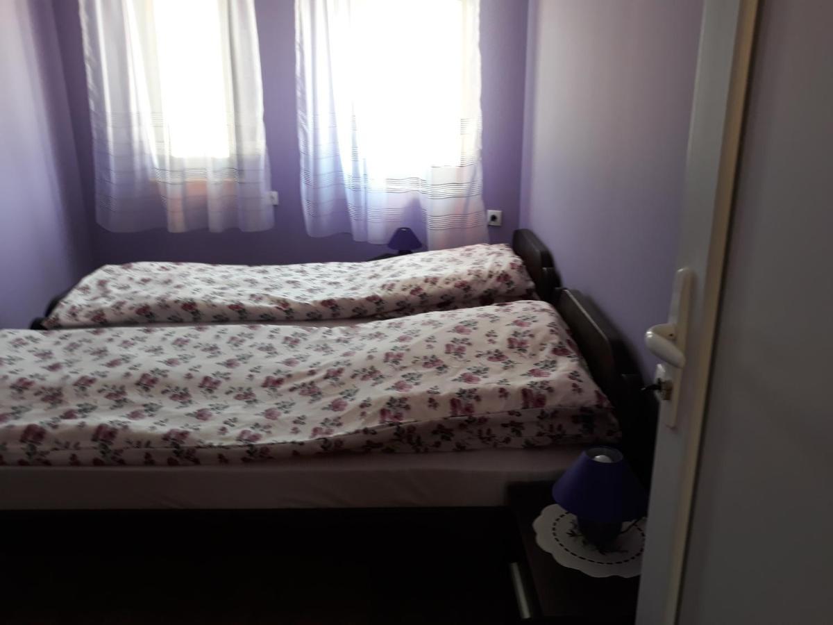 Andi Apartman Pacir Bagian luar foto