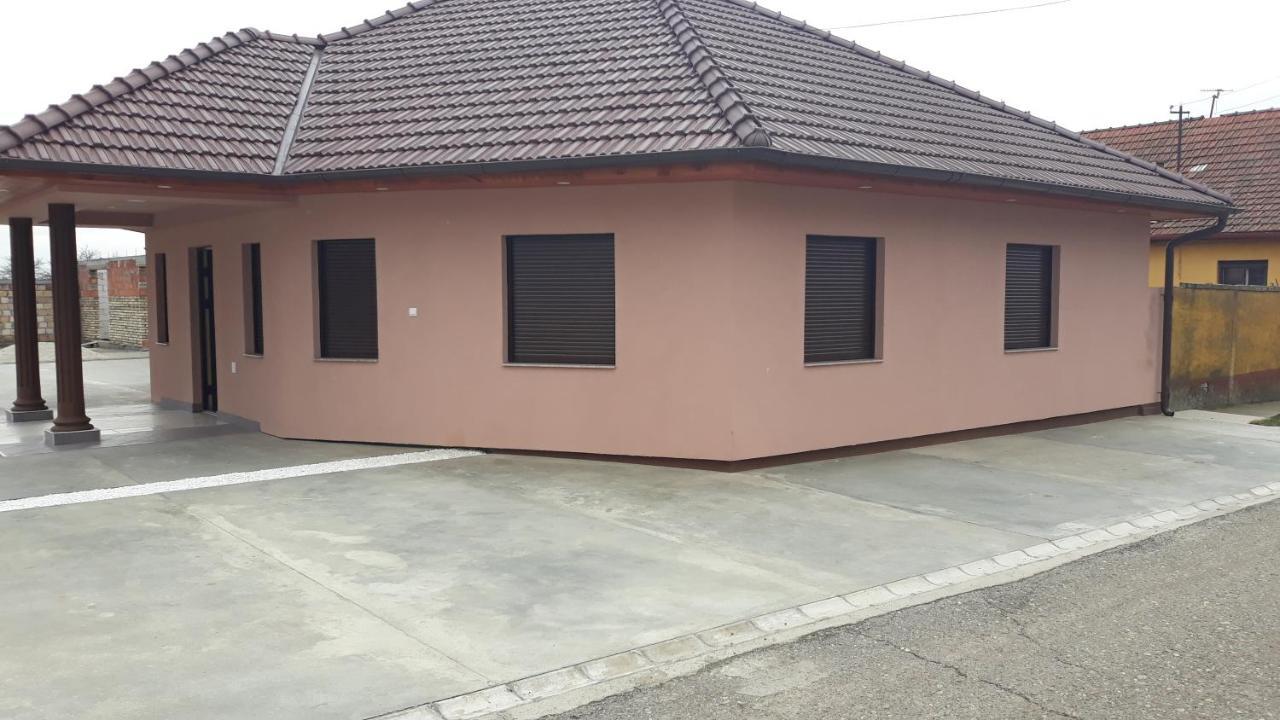 Andi Apartman Pacir Bagian luar foto
